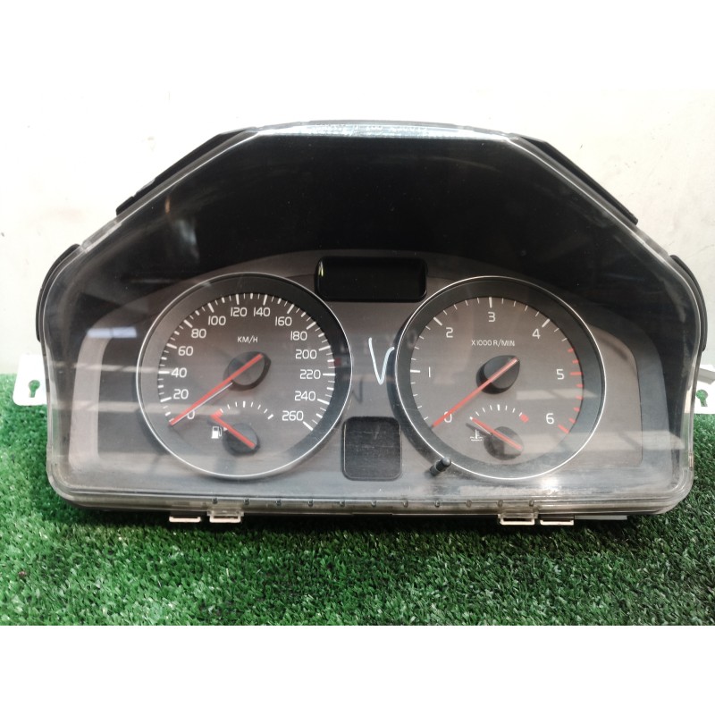 Recambio de cuadro instrumentos para volvo c30 1.6 d drive kinetic referencia OEM IAM 30765310 30765310 36000197