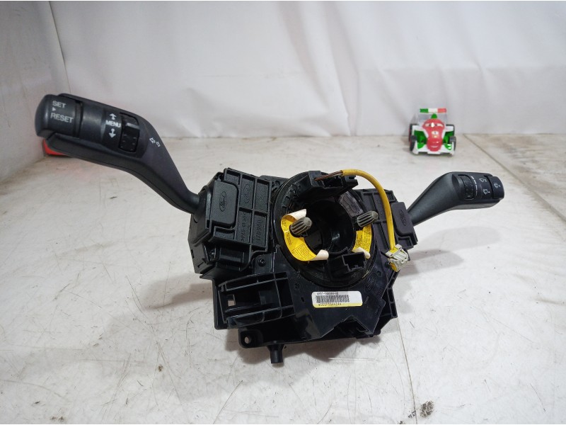 Recambio de mando multifuncion para ford focus berlina (cap) ambiente (d) referencia OEM IAM 4M5T14A664AB 4M5T14A664AB 4M5T14A66