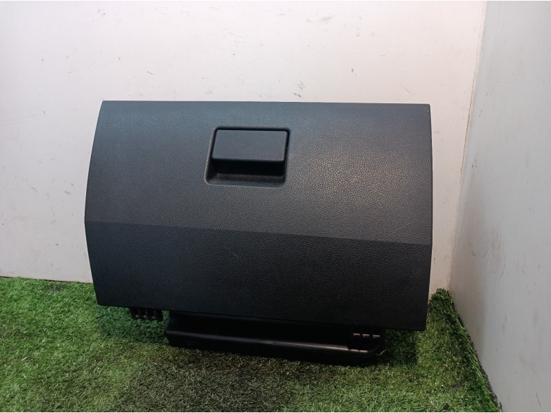 Recambio de guantera para ford fiesta (cbk) ambiente referencia OEM IAM 2S61A06024 2S61A06024 2S61A06024