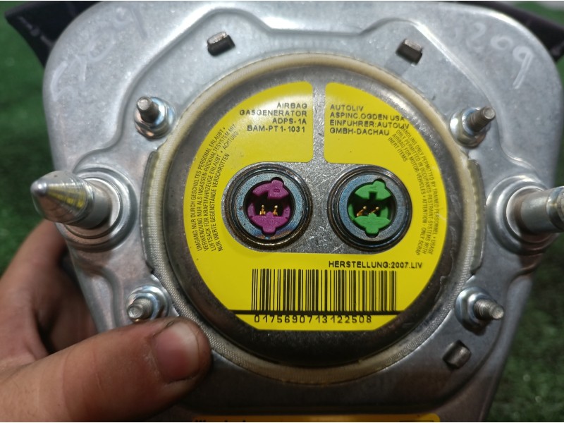 Recambio de airbag volante para volvo c30 1.6 d drive kinetic referencia OEM IAM 8623349 8623349 8623349