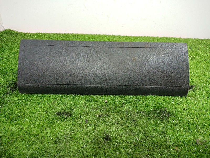 Recambio de airbag rodilla para volkswagen touareg (7p6) v6 tdi bluemotion premium referencia OEM IAM 7P1880841 610812100A 61679