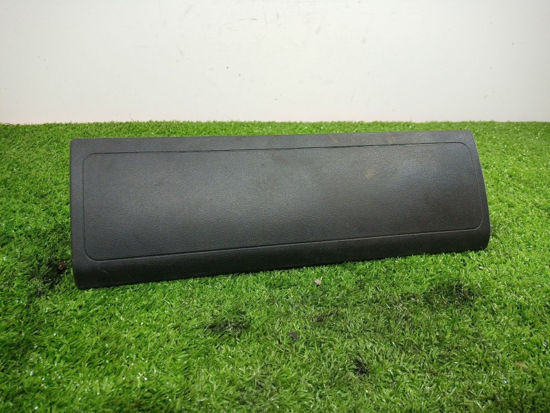 Recambio de airbag rodilla para volkswagen touareg (7p6) v6 tdi bluemotion premium referencia OEM IAM 7P1880841 610812100A 61679