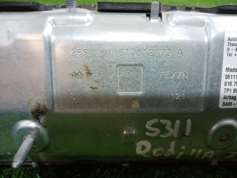 Recambio de airbag rodilla para volkswagen touareg (7p6) v6 tdi bluemotion premium referencia OEM IAM 7P1880841 610812100A 61679