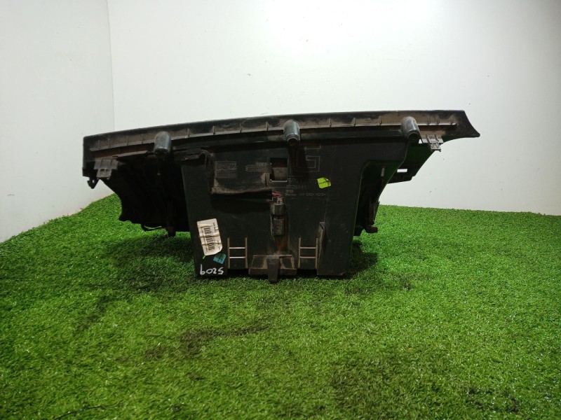 Recambio de guantera para volvo c30 1.6 d drive kinetic referencia OEM IAM 8626141 8626141 39888609