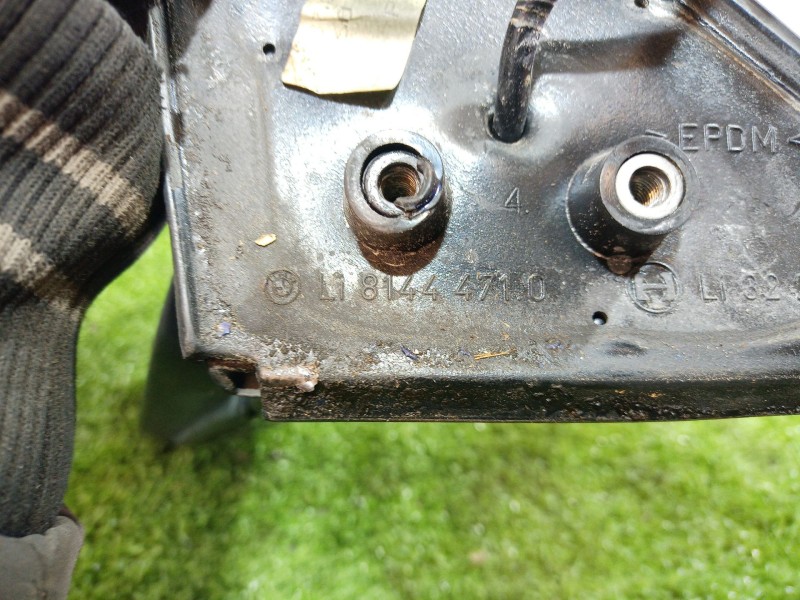 Recambio de retrovisor izquierdo para bmw serie 3 compacto (e36) 316i referencia OEM IAM 81444710 81444710 81444710