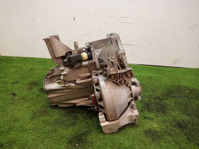 Recambio de caja cambios para peugeot 407 sport referencia OEM IAM   