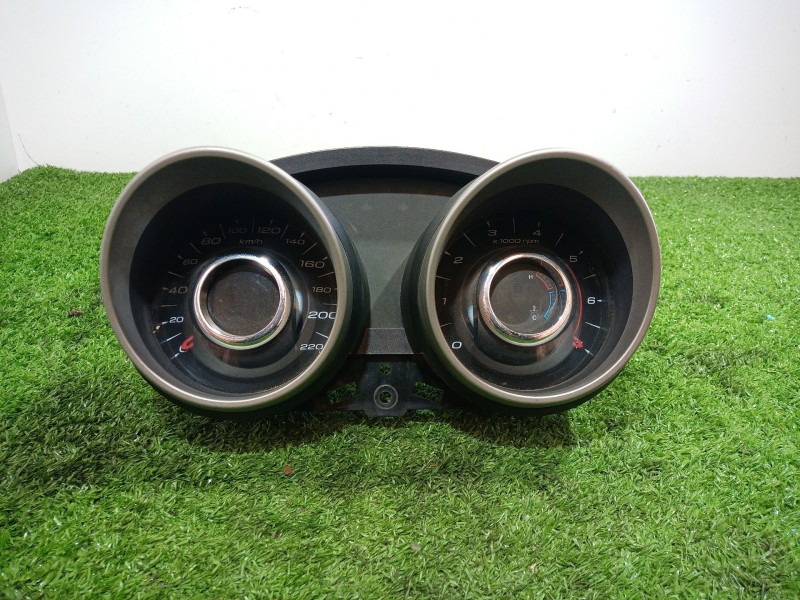 Recambio de cuadro instrumentos para mahindra xuv 500 xuv 500 fwd w6 referencia OEM IAM 1301AAA06161F A2C1314630001 1301AAA06161