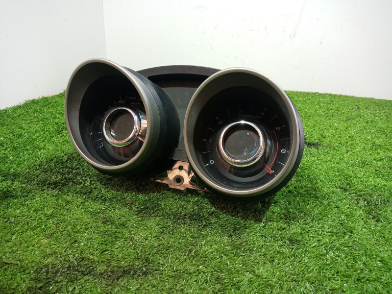 Recambio de cuadro instrumentos para mahindra xuv 500 xuv 500 fwd w6 referencia OEM IAM 1301AAA06161F A2C1314630001 1301AAA06161