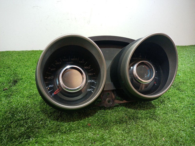 Recambio de cuadro instrumentos para mahindra xuv 500 xuv 500 fwd w6 referencia OEM IAM 1301AAA06161F A2C1314630001 1301AAA06161