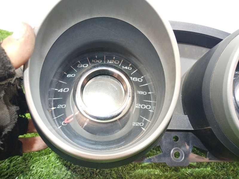 Recambio de cuadro instrumentos para mahindra xuv 500 xuv 500 fwd w6 referencia OEM IAM 1301AAA06161F A2C1314630001 1301AAA06161