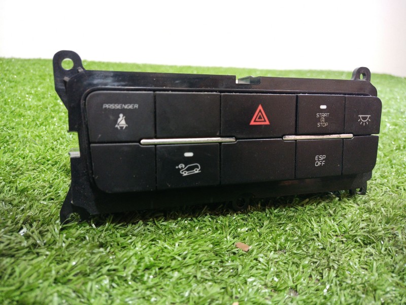 Recambio de mando multifuncion para mahindra xuv 500 xuv 500 fwd w6 referencia OEM IAM 1705BAA01391F 1705BAA01391F 1705BAA01391