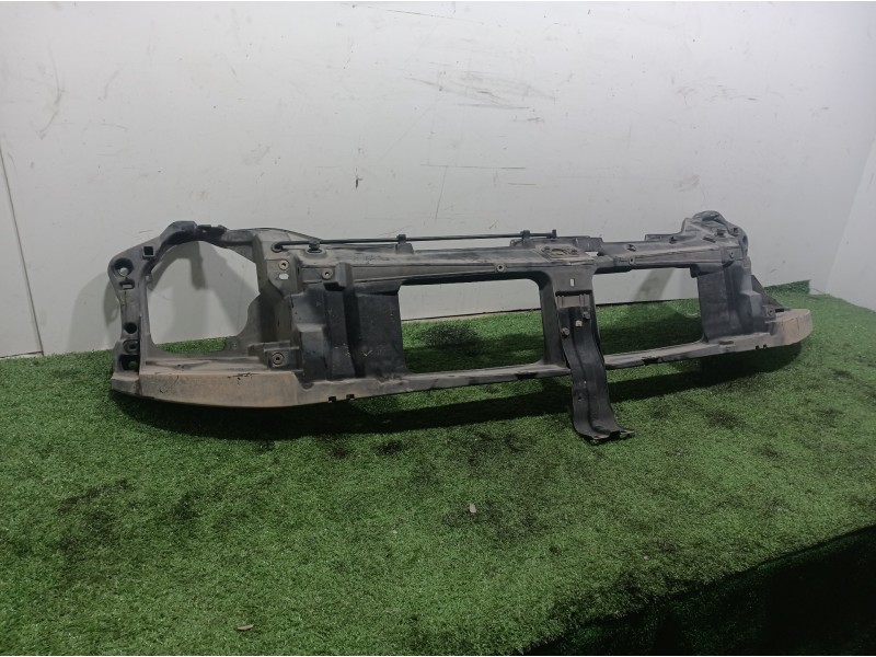 Recambio de panel frontal para renault master ii phase 2 caja cerrada 2.5 diesel referencia OEM IAM   