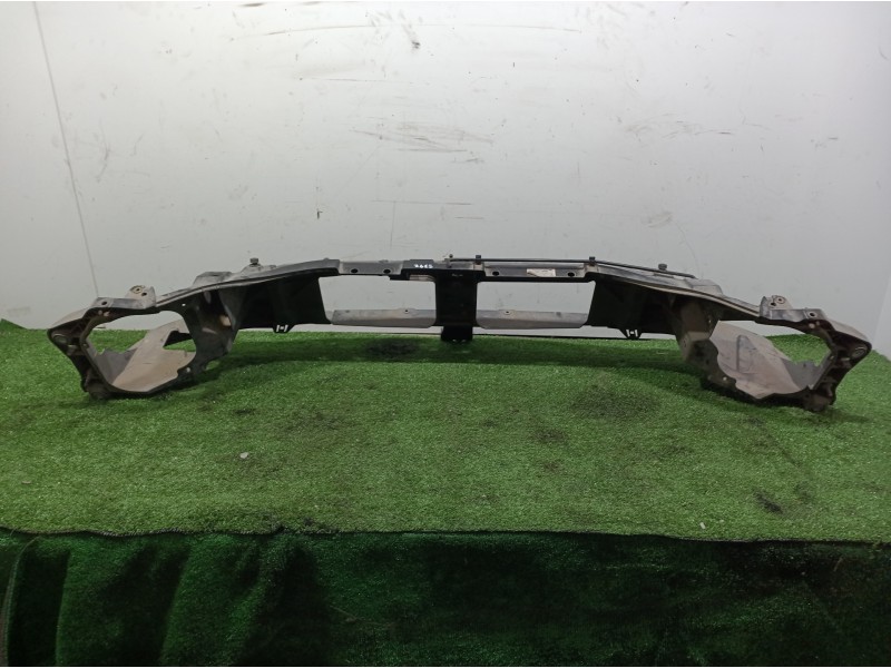 Recambio de panel frontal para renault master ii phase 2 caja cerrada 2.5 diesel referencia OEM IAM   