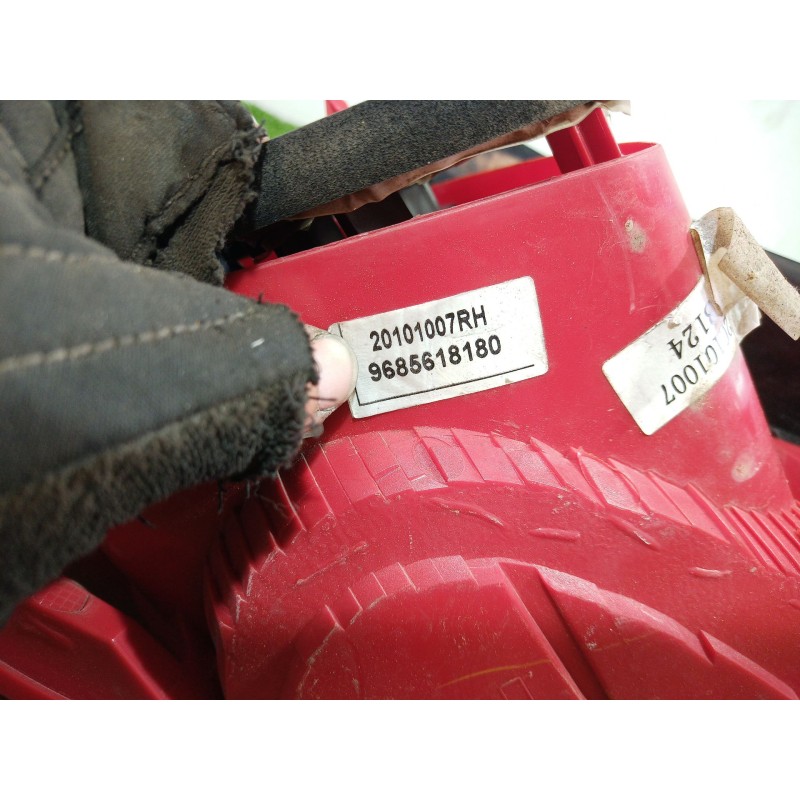 Recambio de piloto trasero derecho para peugeot 206 berlina 1.1 referencia OEM IAM   