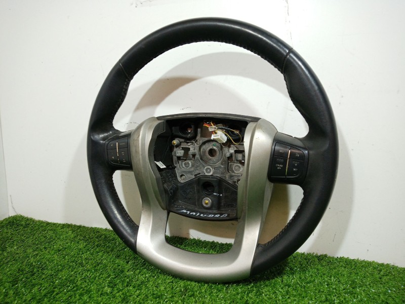 Recambio de volante para mahindra xuv 500 xuv 500 fwd w6 referencia OEM IAM 62446117 62446117 62446117 Recambio de volante para mahindra xuv 500 xuv 500 fwd w6 referencia OEM IAM 62446117 62446117 62446117