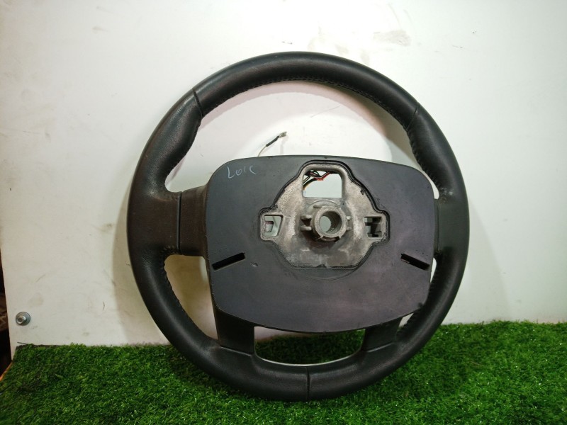 Recambio de volante para mahindra xuv 500 xuv 500 fwd w6 referencia OEM IAM 62446117 62446117 62446117 Recambio de volante para mahindra xuv 500 xuv 500 fwd w6 referencia OEM IAM 62446117 62446117 62446117