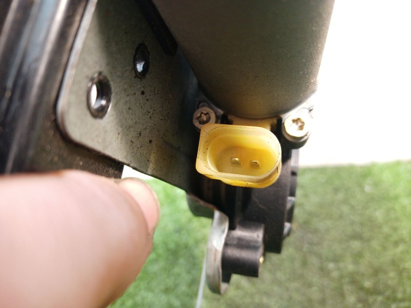 Recambio de elevalunas trasero izquierdo para volvo s60 berlina referencia OEM IAM 119971XXX 119971XXX 119971XXX