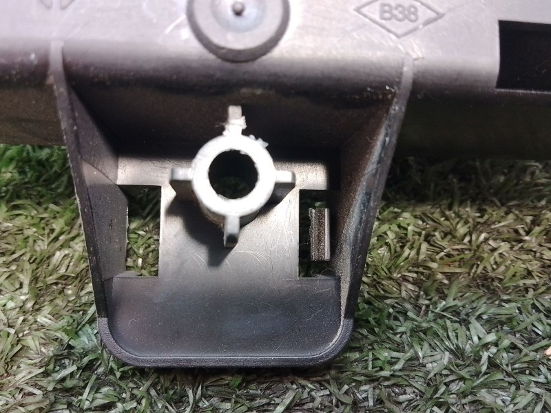 Recambio de modulo electronico para renault clio iii 1.2 16v referencia OEM IAM 8200652284B BCML2R 281187747C