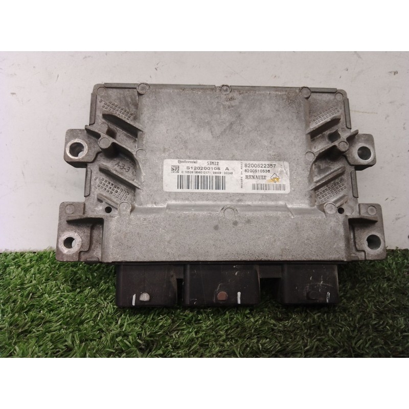 Recambio de centralita motor uce para renault clio iii 1.2 16v referencia OEM IAM S120200105A 8200510536 8200522357