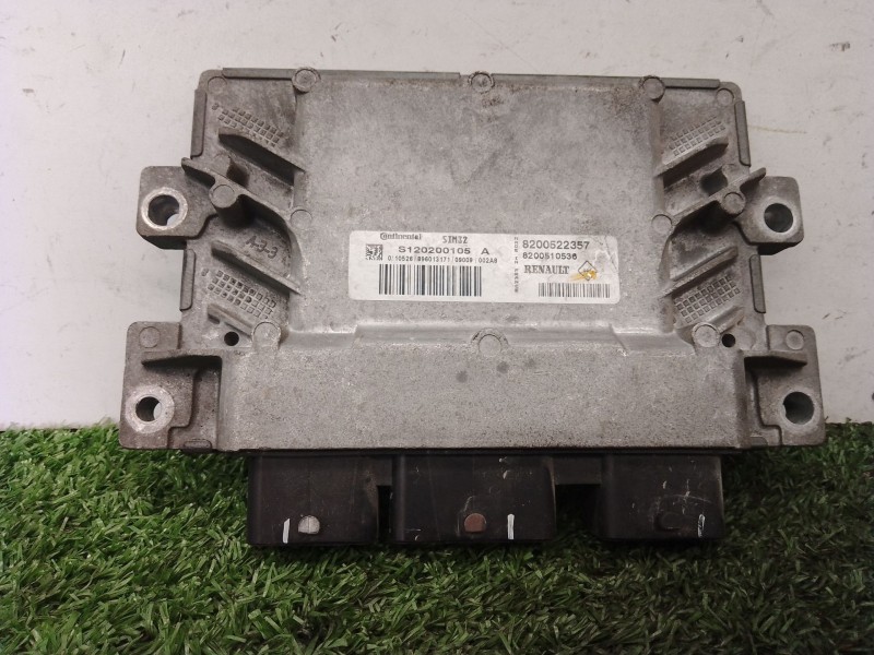 Recambio de centralita motor uce para renault clio iii 1.2 16v referencia OEM IAM S120200105A 8200510536 8200522357