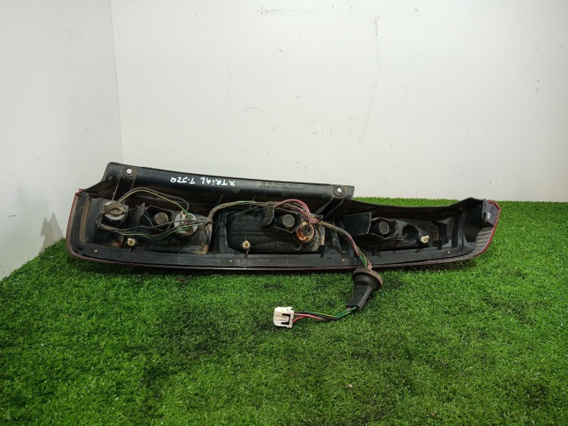 Recambio de piloto trasero izquierdo para nissan x-trail (t30) 2.0 16v cat referencia OEM IAM   