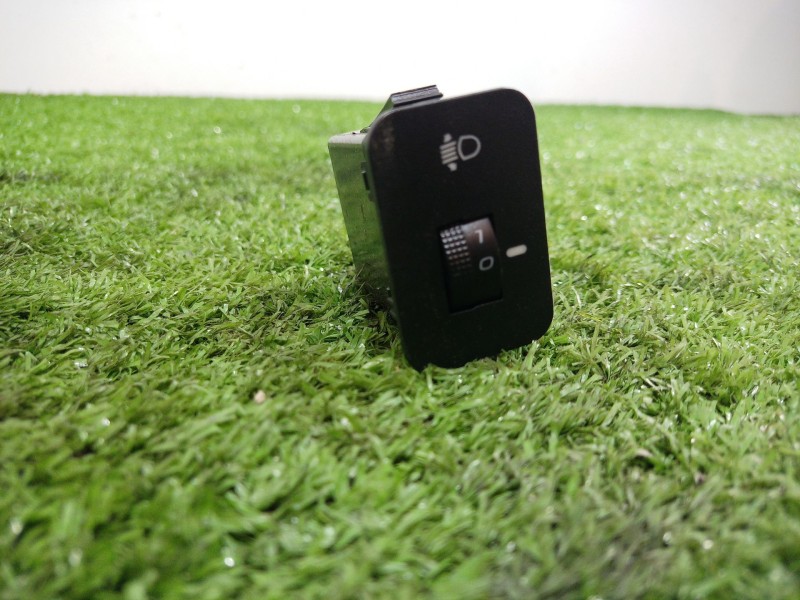 Recambio de interruptor para mahindra xuv 500 xuv 500 fwd w6 referencia OEM IAM   