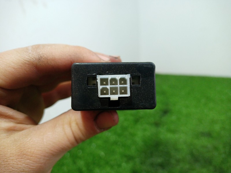 Recambio de interruptor para mahindra xuv 500 xuv 500 fwd w6 referencia OEM IAM   