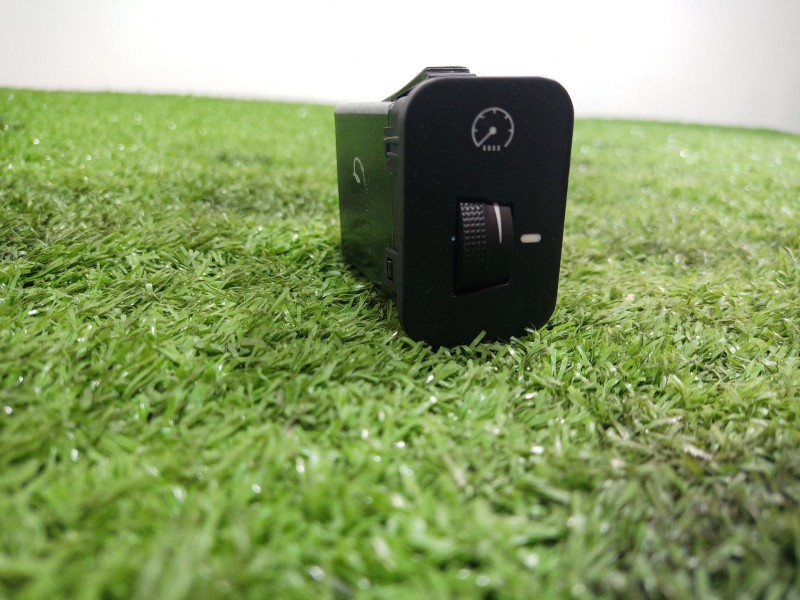 Recambio de interruptor para mahindra xuv 500 xuv 500 fwd w6 referencia OEM IAM   