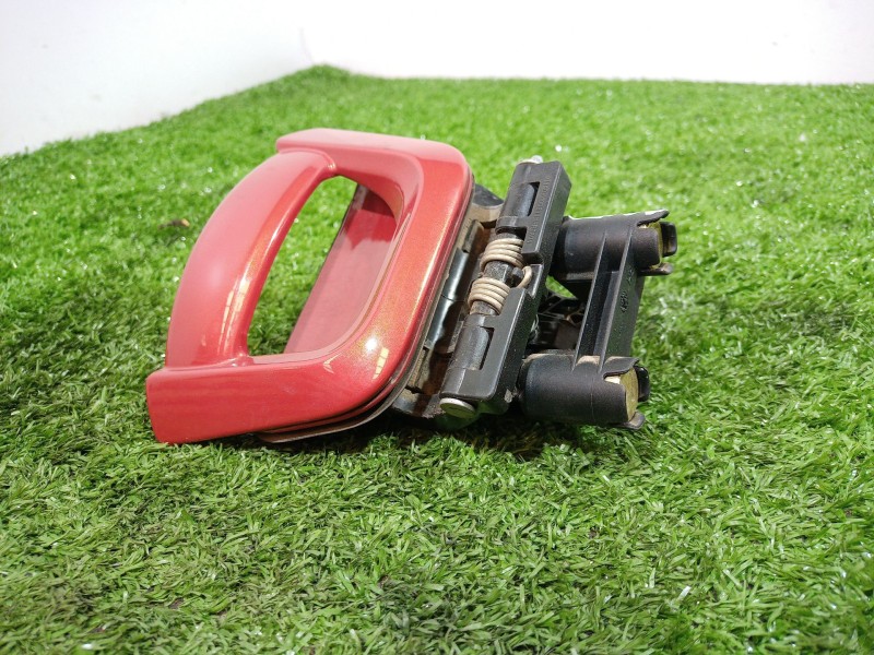 Recambio de maneta exterior trasera derecha para mahindra xuv 500 xuv 500 fwd w6 referencia OEM IAM   