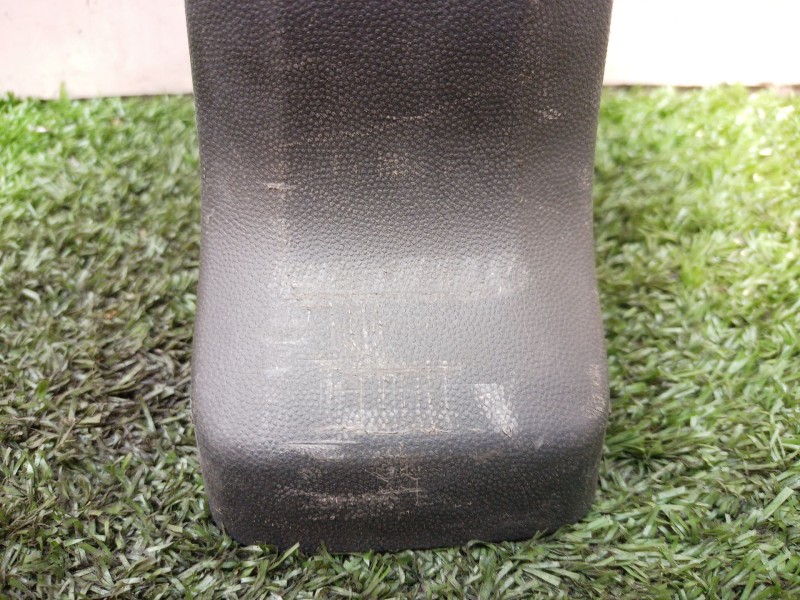 Recambio de moldura para mahindra xuv 500 xuv 500 fwd w6 referencia OEM IAM 0110AAW00710N 0110AAW00710N 0110AAW00710