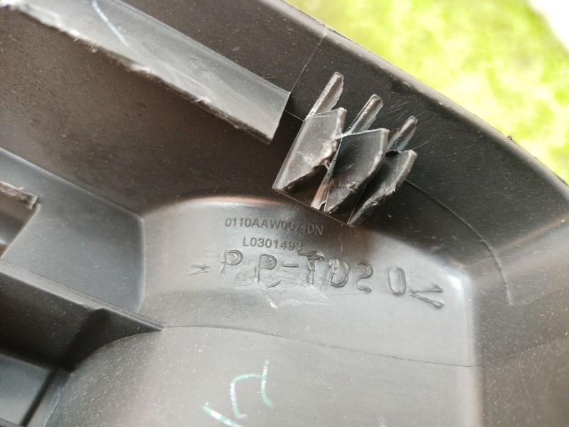 Recambio de moldura para mahindra xuv 500 xuv 500 fwd w6 referencia OEM IAM 0110AAW00710N 0110AAW00710N 0110AAW00710