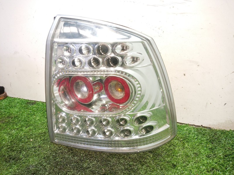 Recambio de piloto trasero derecho para opel astra g berlina 1.6 16v referencia OEM IAM 2020040017202 2020040017202 202004001720