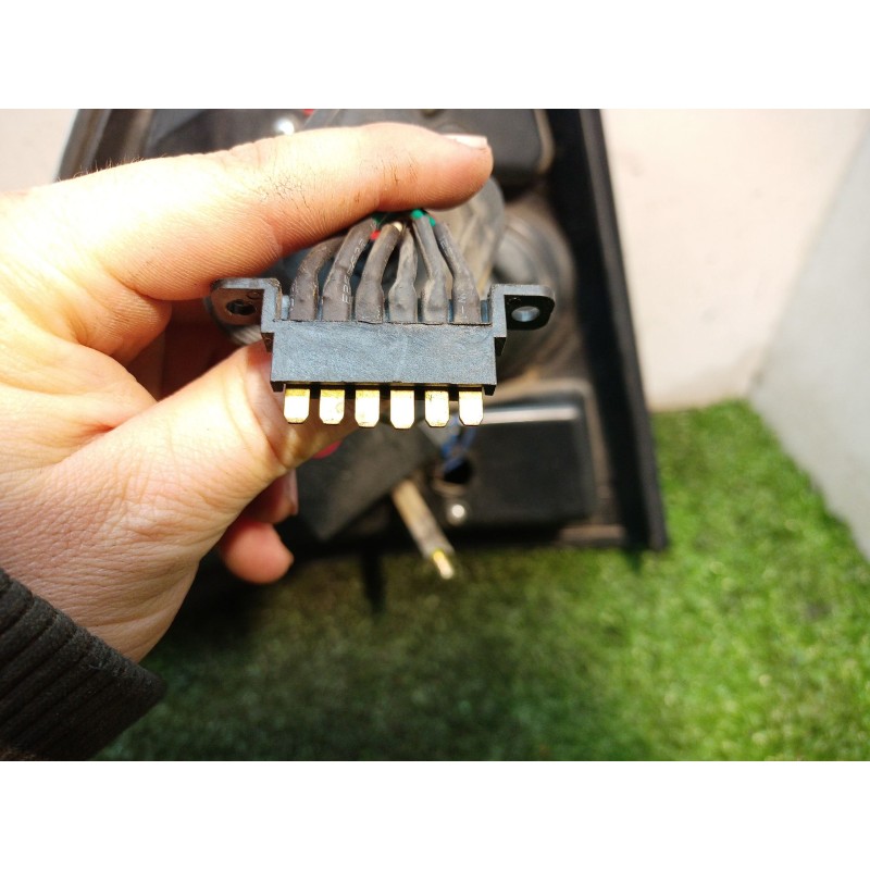 Recambio de piloto trasero derecho para opel astra g berlina 1.6 16v referencia OEM IAM 2020040017202 2020040017202 202004001720