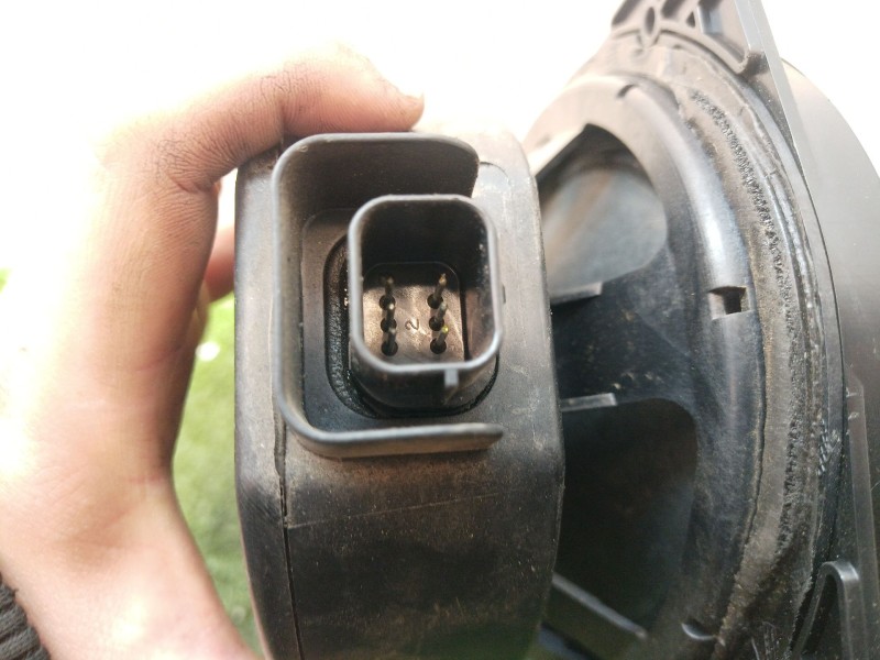 Recambio de altavoz para chrysler voyager (gs) 2.5 td family referencia OEM IAM P04685855AF P04685855AF P04685855