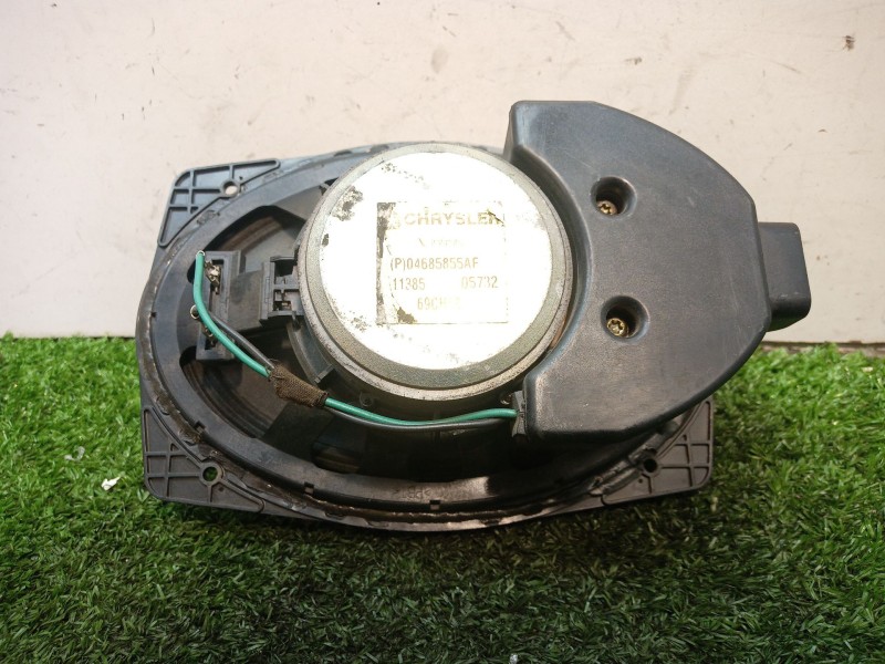 Recambio de altavoz para chrysler voyager (gs) 2.5 td family referencia OEM IAM P04685855AF P04685855AF P04685855