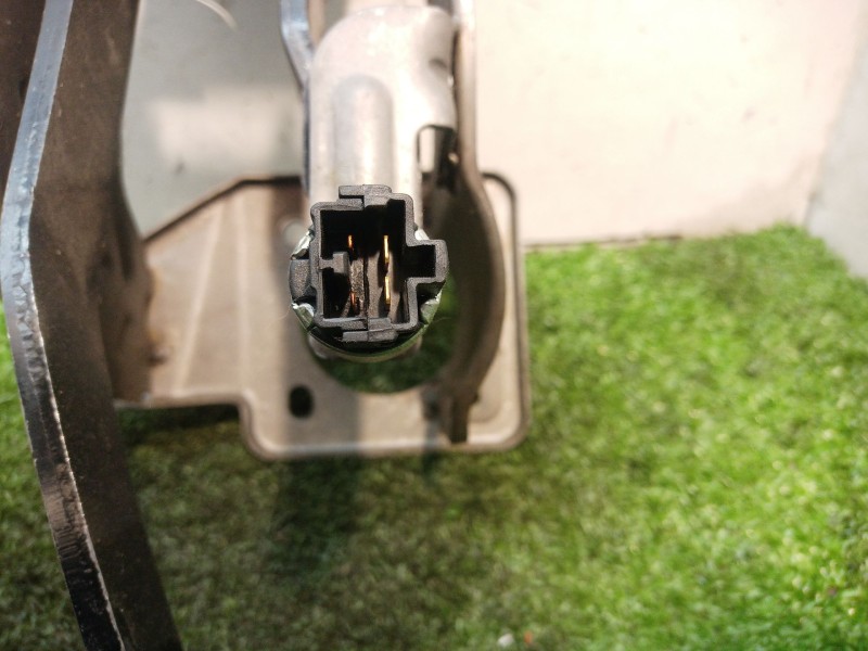 Recambio de pedal embrague para mahindra xuv 500 xuv 500 fwd w6 referencia OEM IAM   