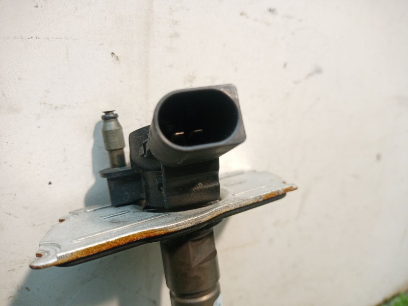 Recambio de inyector para volkswagen tiguan (5n1) 2.0 tdi referencia OEM IAM 03L130277 03L130277 04451160301161