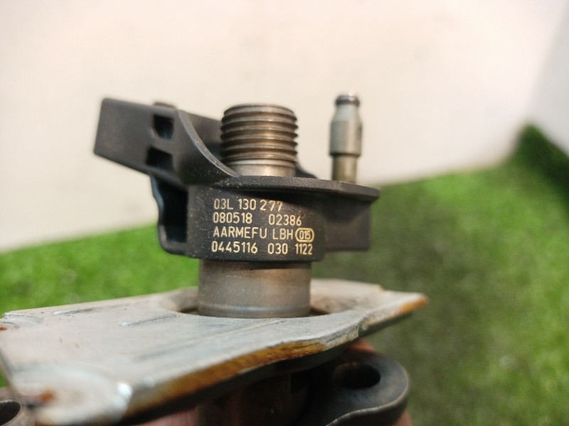 Recambio de inyector para volkswagen tiguan (5n1) 2.0 tdi referencia OEM IAM 03L130277 03L130277 04451160301122