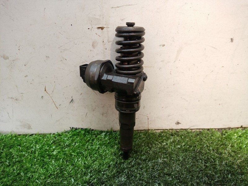 Recambio de inyector para audi a6 berlina (4b2) 2.5 tdi referencia OEM IAM 0414720215 0414720215 PDB016