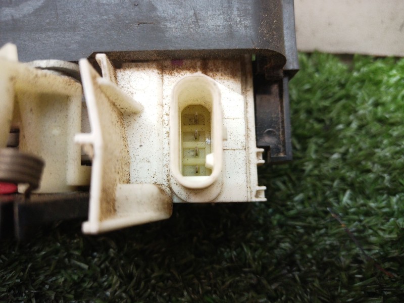 Recambio de cerradura puerta delantera derecha para dodge caliber s referencia OEM IAM 04589416ADA 04589416 04589416AD