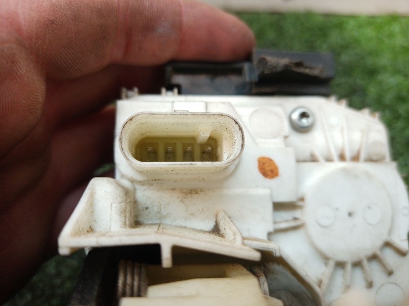 Recambio de cerradura puerta delantera izquierda para dodge caliber s referencia OEM IAM 04589409ADA 04589409 04589409AD