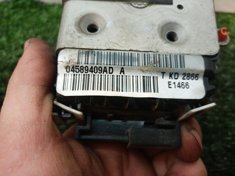 Recambio de cerradura puerta delantera izquierda para dodge caliber s referencia OEM IAM 04589409ADA 04589409 04589409AD