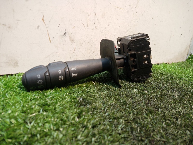 Recambio de mando luces para renault clio ii fase i (b/cbo) 1.9 d referencia OEM IAM   