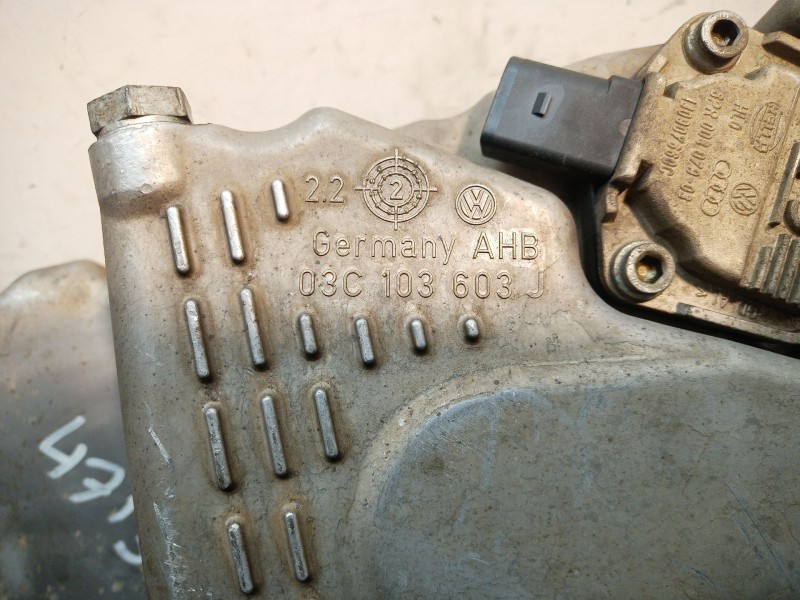 Recambio de carter para volkswagen golf v berlina (1k1) highline referencia OEM IAM 03C103603J 6PR00807903 03C103603