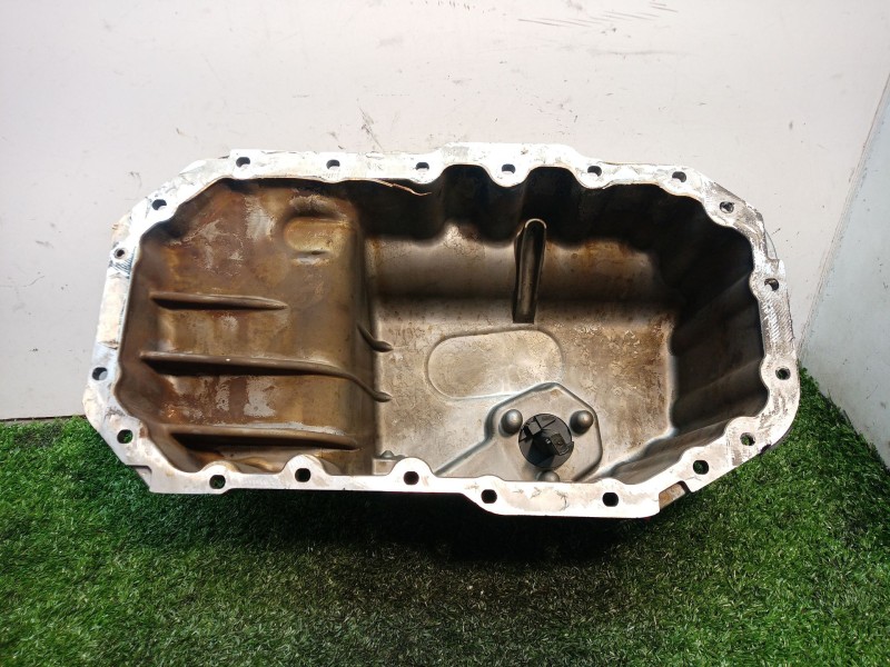 Recambio de carter para volkswagen golf v berlina (1k1) highline referencia OEM IAM 03C103603J 6PR00807903 03C103603