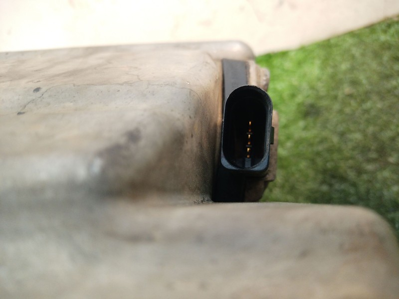 Recambio de carter para volkswagen golf v berlina (1k1) highline referencia OEM IAM 03C103603J 6PR00807903 03C103603