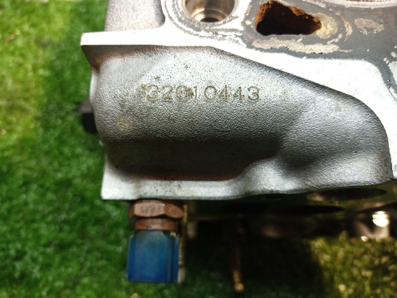 Recambio de culata para nissan x-trail (t30) comfort referencia OEM IAM 32010443 32010443 32010443