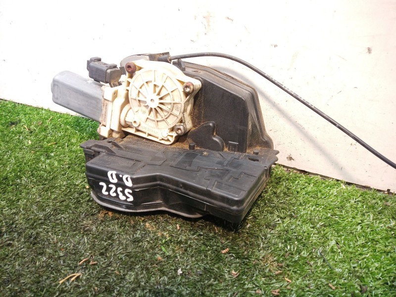 Recambio de cerradura puerta delantera derecha para bmw serie 7 (e65/e66) 6.0 cat referencia OEM IAM 8240572 7746003701 41023061