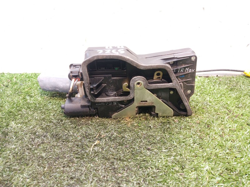 Recambio de cerradura puerta delantera derecha para bmw serie 7 (e65/e66) 6.0 cat referencia OEM IAM 8240572 7746003701 41023061