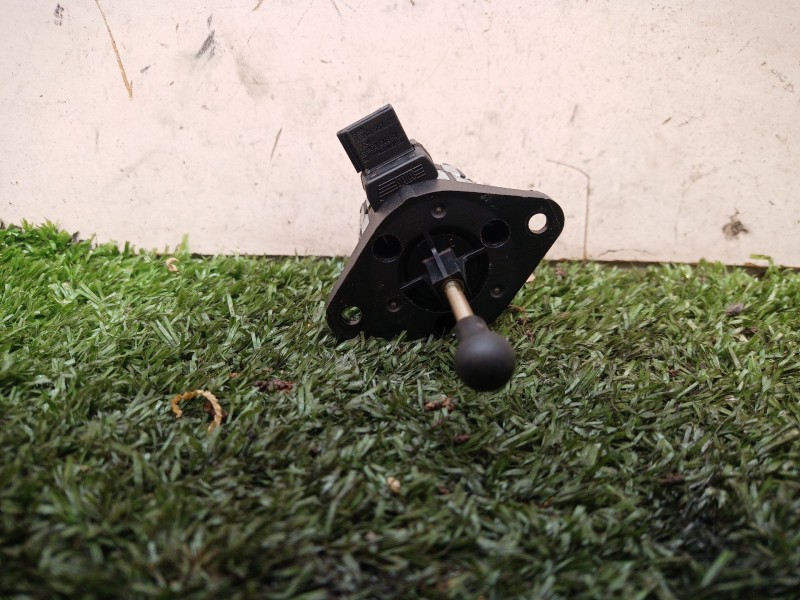 Recambio de motor regulacion faros para bmw serie 7 (e65/e66) 6.0 cat referencia OEM IAM 72774900 72774900 8352206